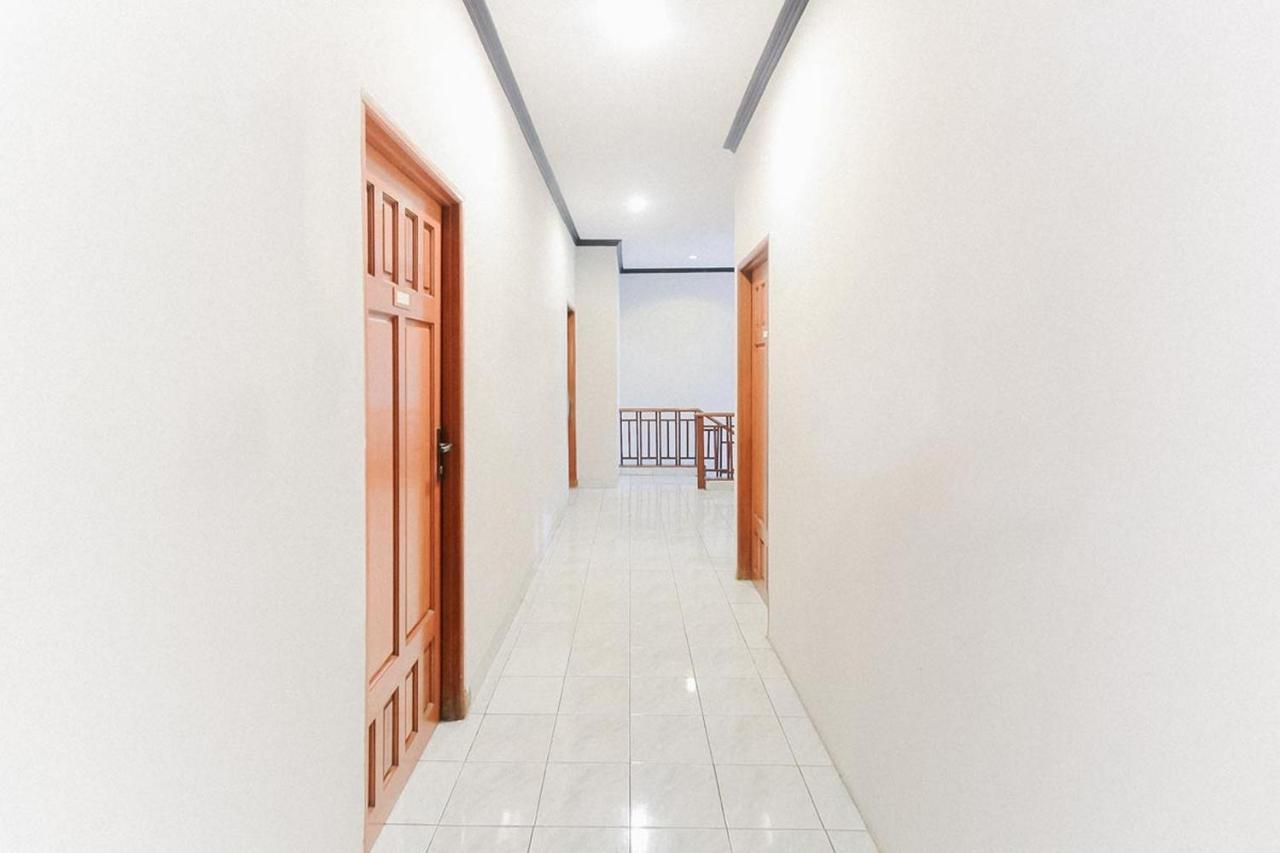 Brebek Santo Guest House Tropodo מראה חיצוני תמונה