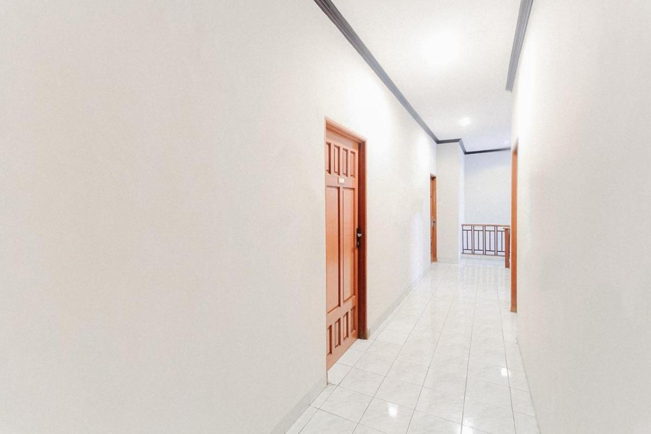 Brebek Santo Guest House Tropodo מראה חיצוני תמונה