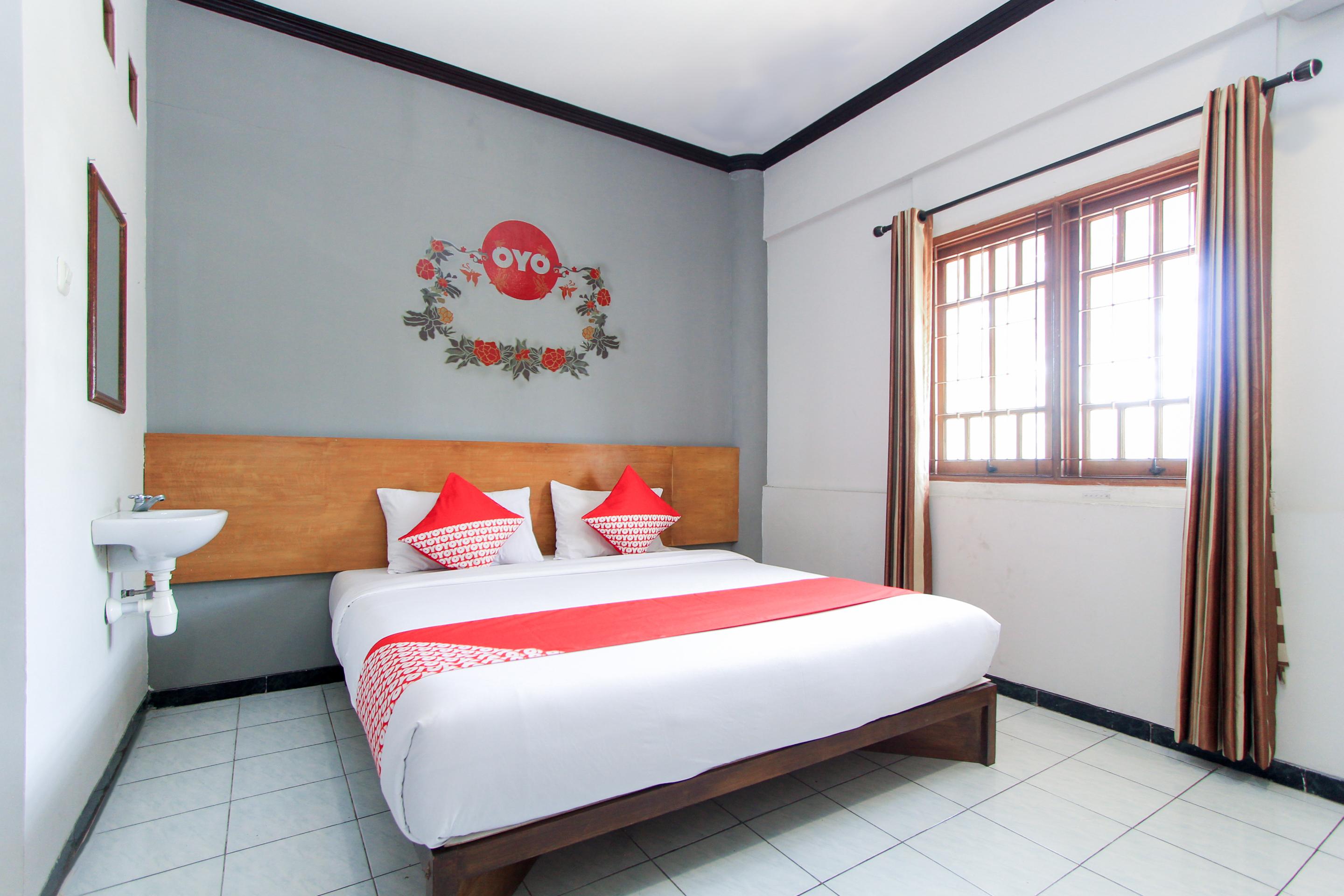 Brebek Santo Guest House Tropodo מראה חיצוני תמונה